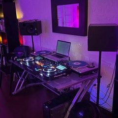 Afro House / Amapiano DJ Mix in South Beach, Miami - August 2022 - ig: djben305