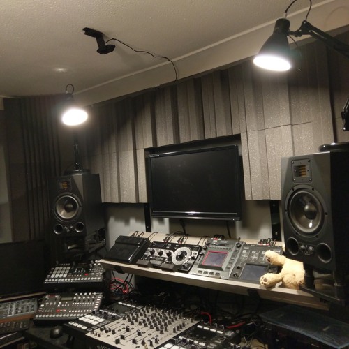 Stream Covid Technology (Techno Hybrid Dj set) Video in description by