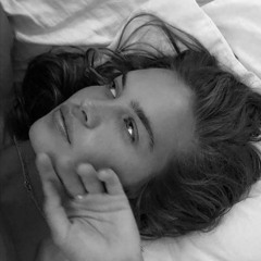 Blank & Jones With Laura Serra - Sun Goes Down