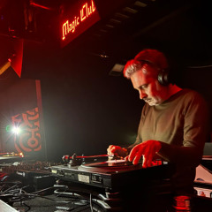 Live Magic club 25/10/25