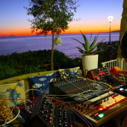 Sunset Patch Notes 3 - Marina di Caronia, Sicily, IT - 909 and Syntakt ONLY - Live Techno @140 BPM