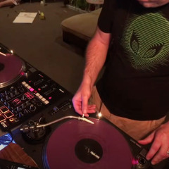 Chilled melodic and minimal techno