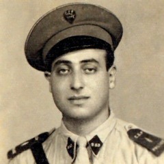 حنانك يا هند لا تتركيني .. فقلبي يناديكِ آه اسمعيني