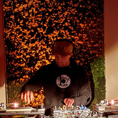 QJ @ Byselects