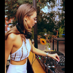 It’s time for minimal (live set)