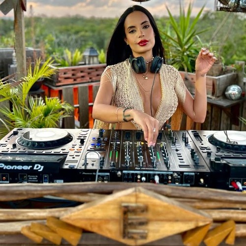 Mariell Andreina | House, Latin & Afro Melodic Sunset Mix 2024 | By  @EPHIMERATulum