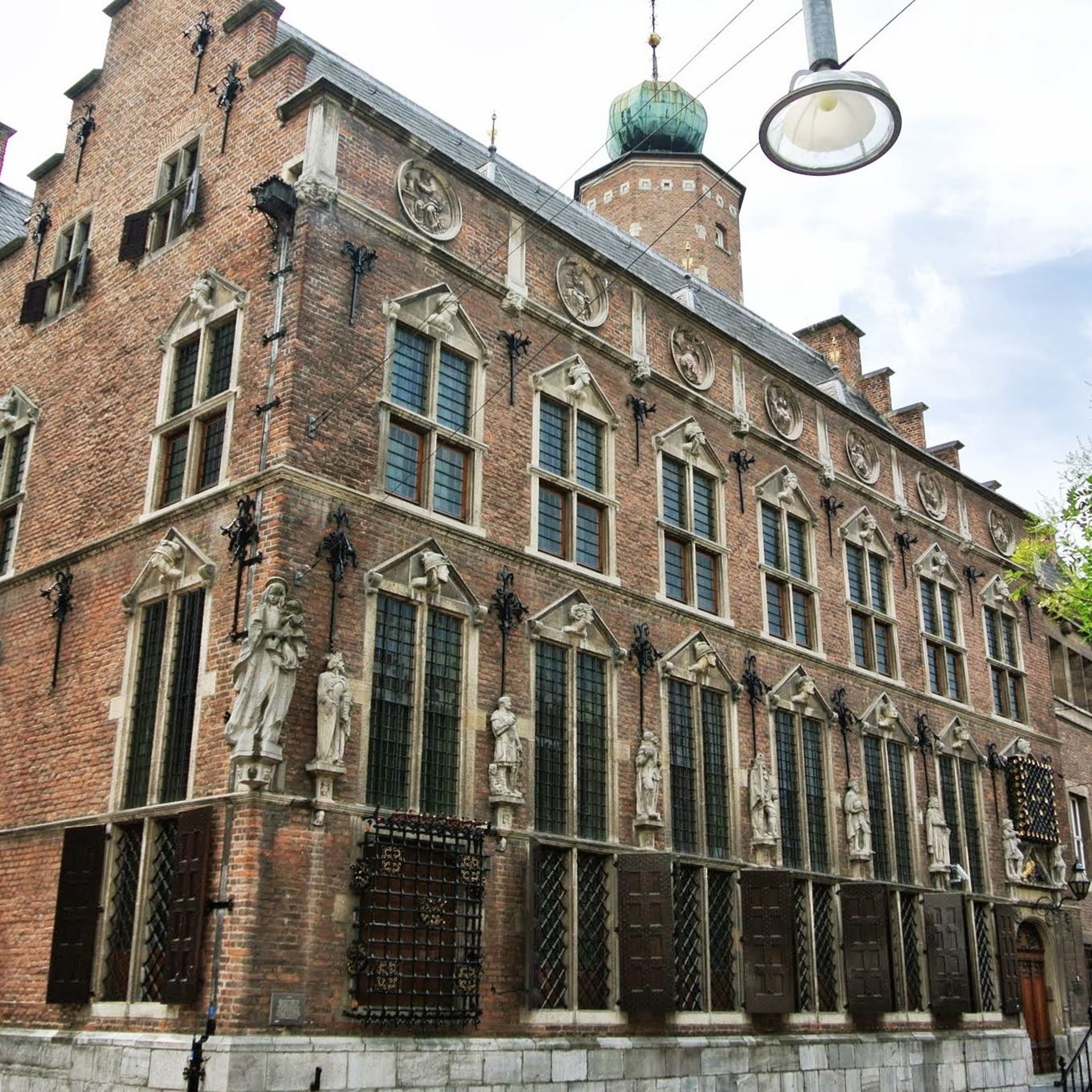 Nijmegen en slavernij | Joris van den Tol, Nikita Krouwel en Dave Ensberg-Kleijkers