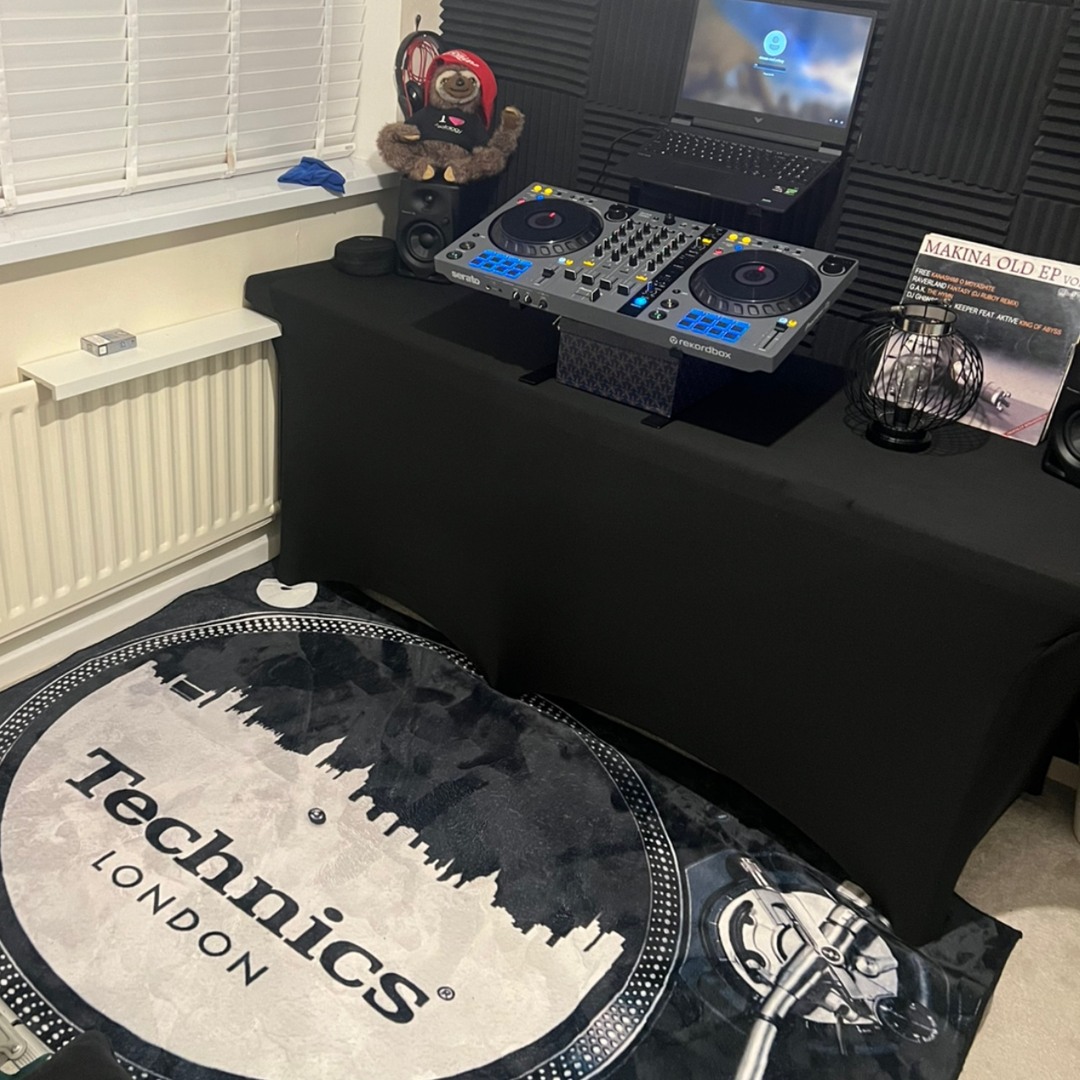 Stream DJ Konky makina set August 2025 by konky1986 | Listen