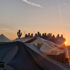 NOWHERE FRIDAY SUNRISE @COSTUME CAMP