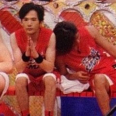 Listen to playlists featuring SMAP- Mr S SAITEI DE SAIKOU NO OTOKO