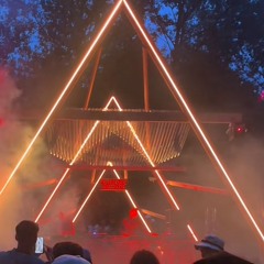 Dancing With Mandy👛