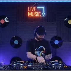 18. House Music by RaDo (S-TEAM)