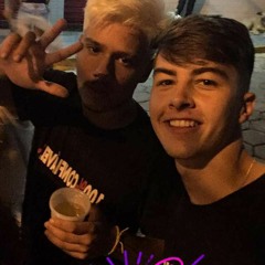 MC KA5 - MINA MERCERNARIA, NA XOTA ELA É RICA NO CUZIN E MILIONÁRIA ((DJ DN DO DICK ))
