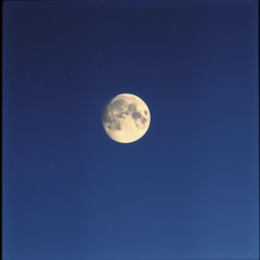 Paper Moon (纸月亮)