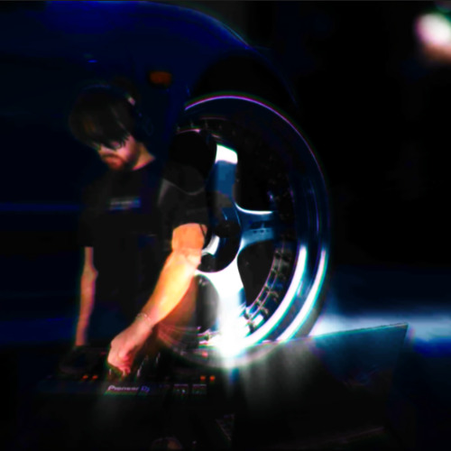 Dreamy live breakbeat racing mix to get a head rush too