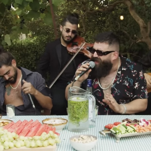 ‎⁨שרק מארח את גפן גרינברג - סטלות-מרגיש טוב - אקוסטי (128  kbps) (s.shabakngy.com)⁩