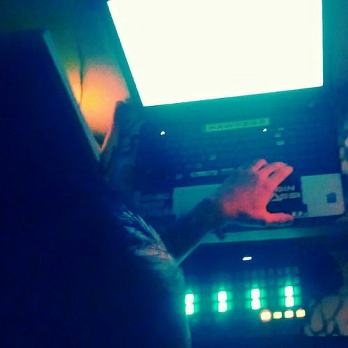 M@dMark"live" feat. Milano live - Harte Zeiten verlangen nach harten Hardtekk part1(Intro M@dMark)