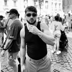 Hold Me Down (feat. Omari Mydz) [2020]