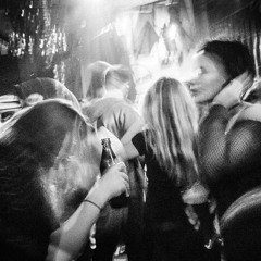 Lebenslust im Vampirclub [Techno] (130bpm)