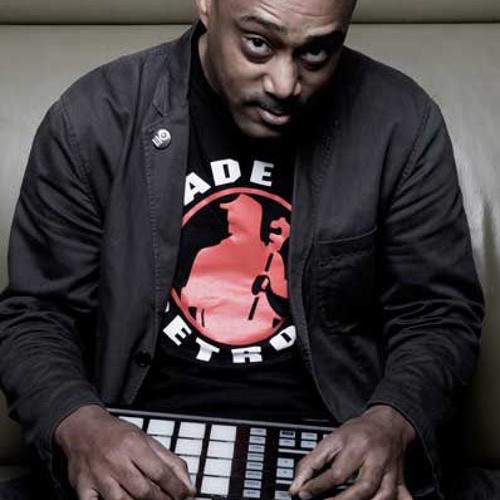 Miles Atmospheric (Sagnia) mix on Mike Huckaby radio show - (Radio Cjam - 21-01-2011)