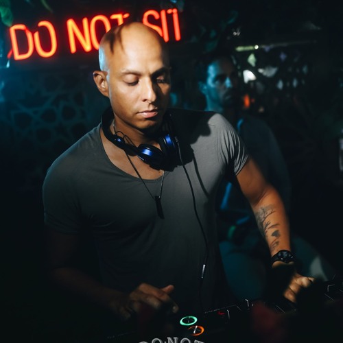 closing set for gadi mitrani @ do not sit on the furniture (06-29-2024)