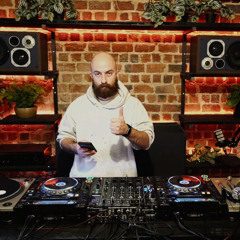 16.11.2025 paolocandiq | Microwave Studio