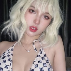 Éstacylove Exclusịp - Nghệ Sĩ Ưu Tú