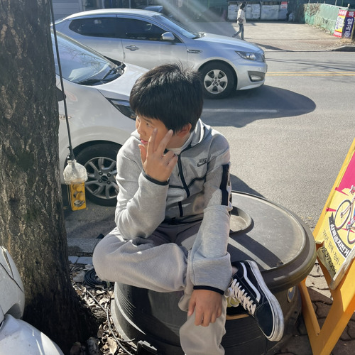 양산택지사거리에서 원돌기하다 쓸린 한겸이형이야 형 이번주에 외금 풀리니까 냄비 할 년 연락 꼽아 다 태워줄게