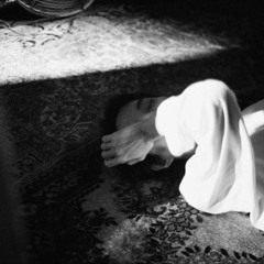 أدعي ربي كل ليلة من حُبك يخلصني ..!