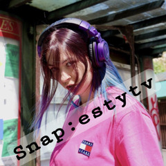 In tha game_lawra meschi original (@es___ty))