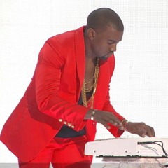 Kanye West - Runaway (Live @ 2010 VMAs)