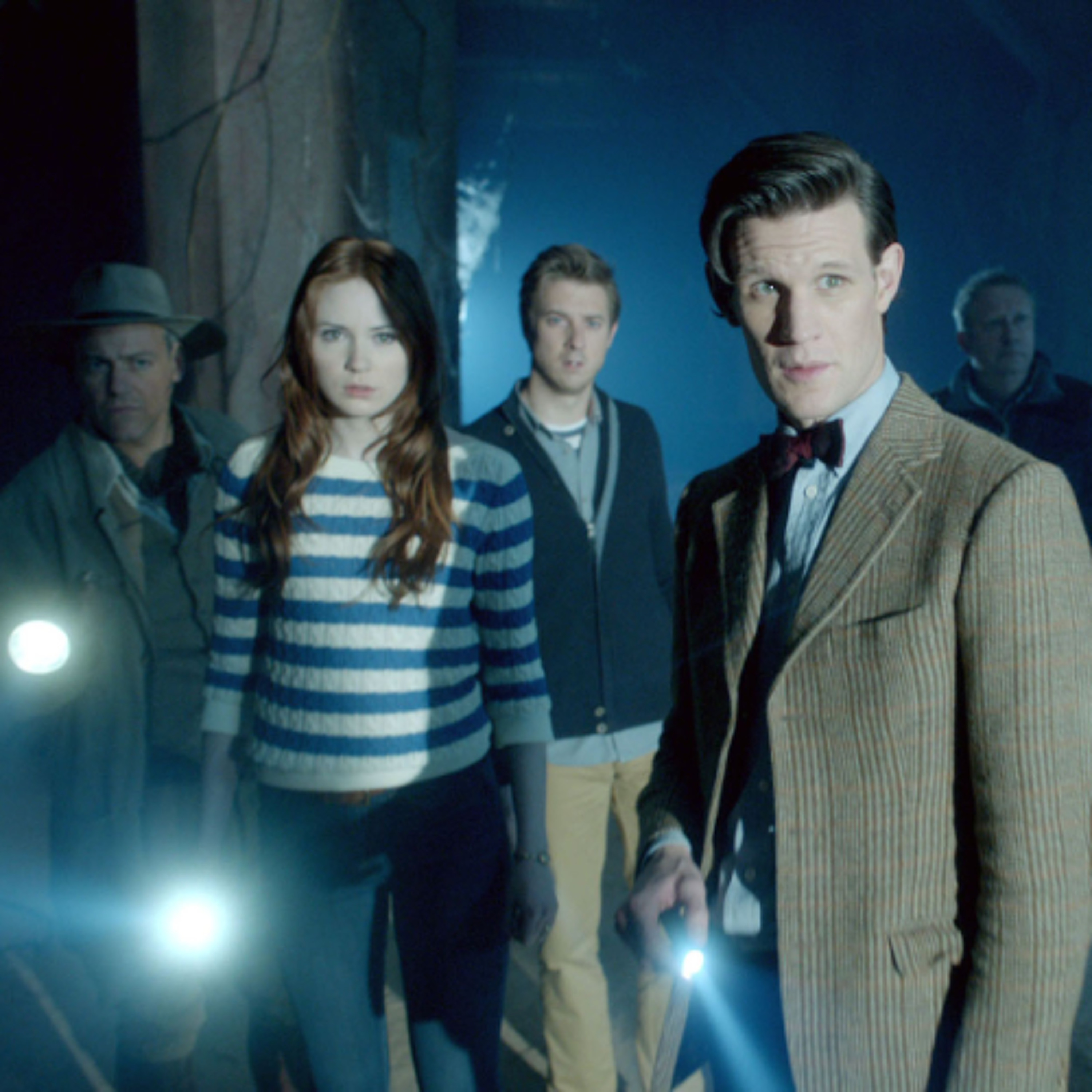 2 Guys a Girl and a Podcast Episode 321 - Doctor Who - Dinosaurs on a Spaceship episode artwork