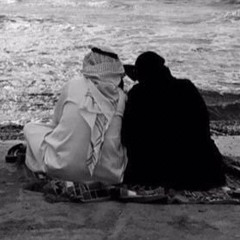 ‎⁨ودّي أقعد معك ساعة لو ما اعيش الا هيّ⁩