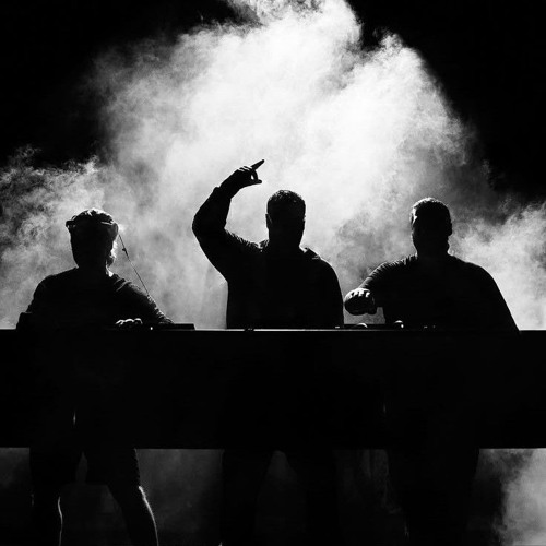 Omen (Indiska Edit) - Swedish House Mafia (UMF 23 Version)
