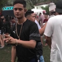 MC MENOR TALIS- TOMA SEQUENCIA DE PIRU NA TCHECA
