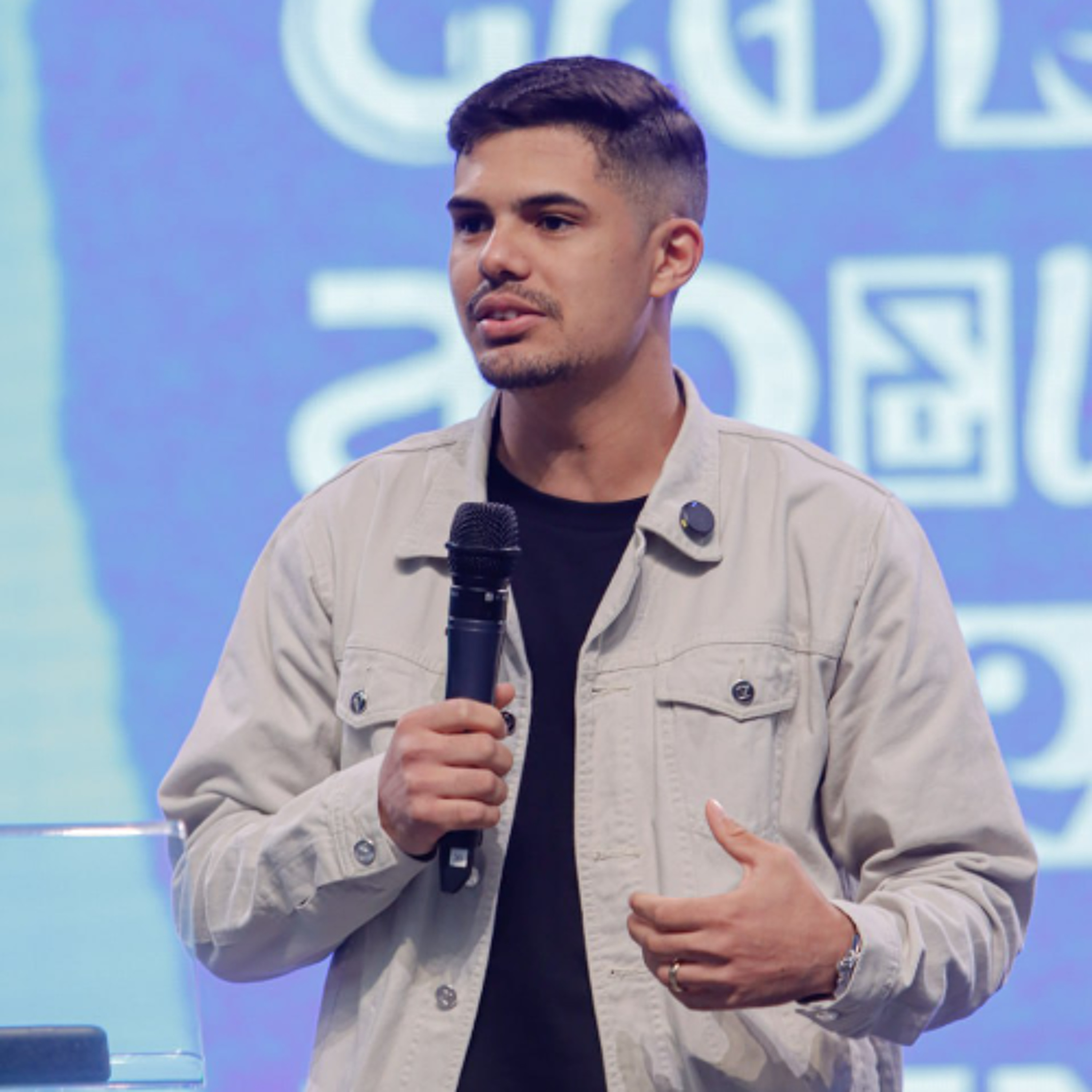 Glorificando a Deus com a Arte - Lyven Jeffy