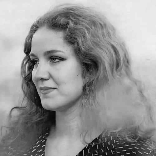 حبيبي كان هنا مالي الدنيا عليا (كان ياما كان) - ميادة الحناوي