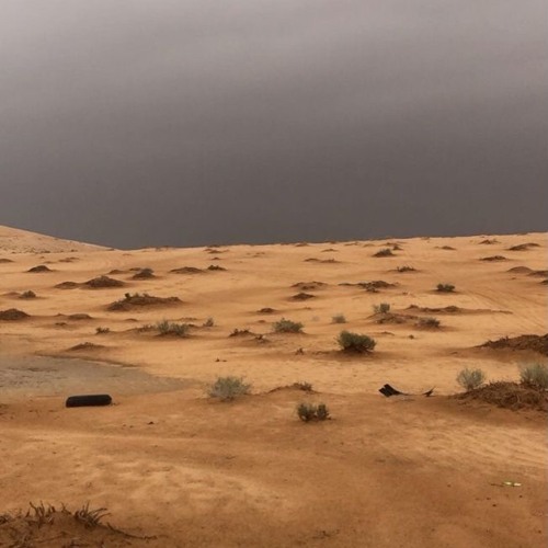 ‎⁨  ليش بعض الناس بكولي  عيوني ⁩