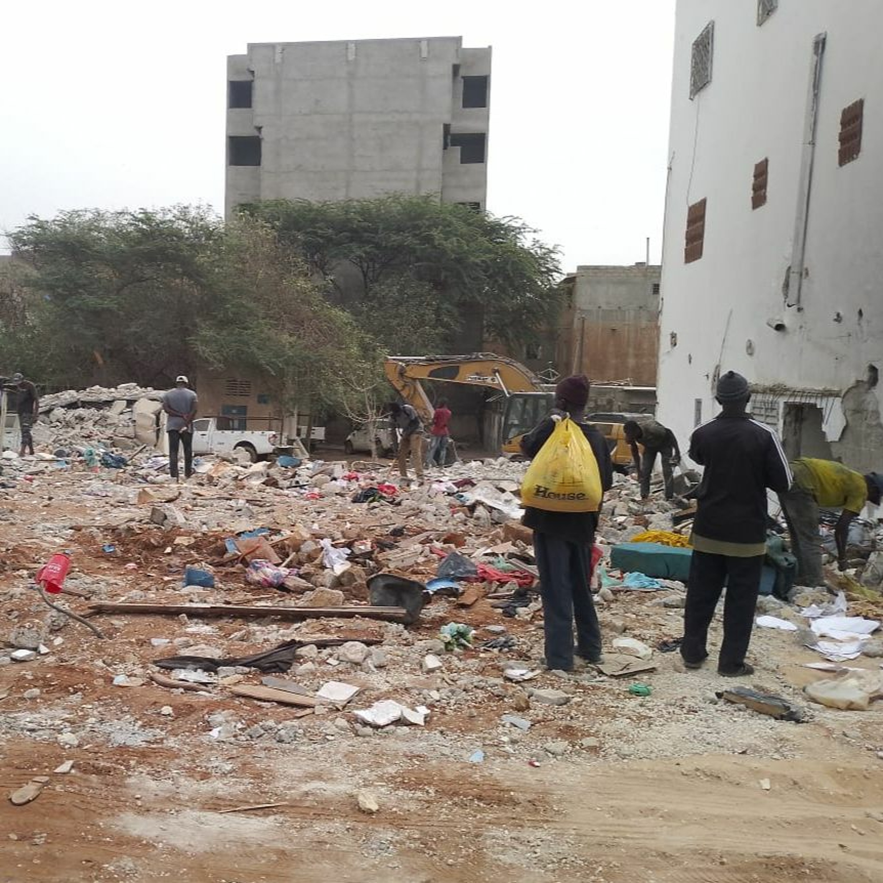 Sénégal : Reportage Affaissement Immeuble À Khar Yalla episode artwork