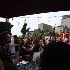 VIZDOM @ Arlo SoHo Rooftop