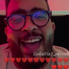 Khaled Essam - w Sa3aT  🎤  —> Live  |  خالد عصام  -  و سعات  —> لايف