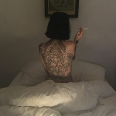 Anh rất ghét em, thực sự rất ghét em ...