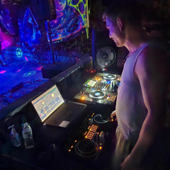 Johnny Caige Live at Riverpsyde Gathering
