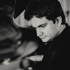 Слухаємо музику разом з піаністом Романом Лопатинським. Рубрика "Шість"