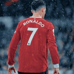 Cristiano Ronaldo ele tá carregando