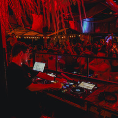 Jou Nielsen DJ Set @Hollystone