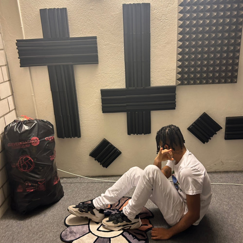 Krop Yu Out [p. essence x lizardhorse]