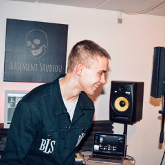 ML6 - 00 feat. Madez