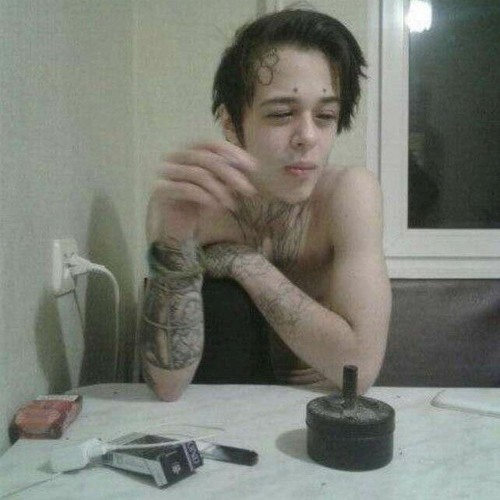 Помутнело, попускает (Grows cloudy, lets go)