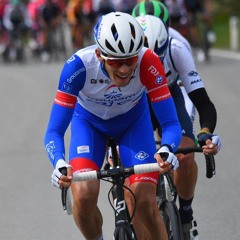 Szakdoga, fogfájás, Pinot és a közelgő Giro - ESB podcast Valter Attilával (04.28)